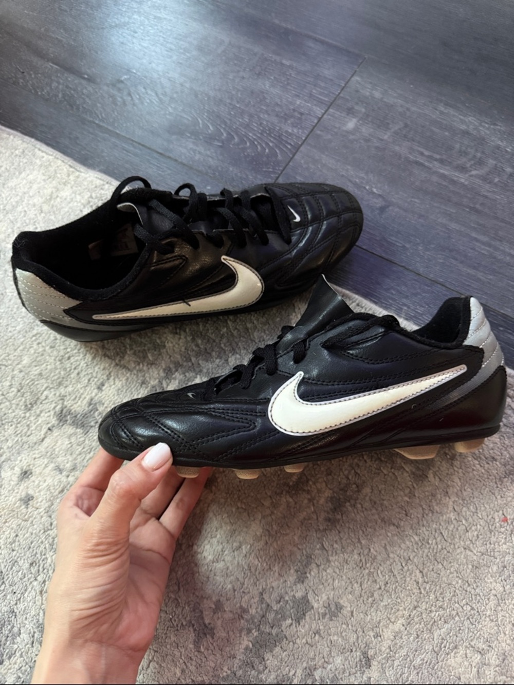 Nike Black & White ⚽️ Soccer Cleats. Genuine leather
